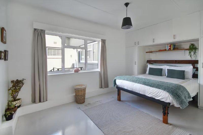 To Let 2 Bedroom Property for Rent in Seaside Longships Western Cape